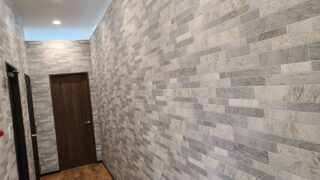 クロス貼り替えの相場について